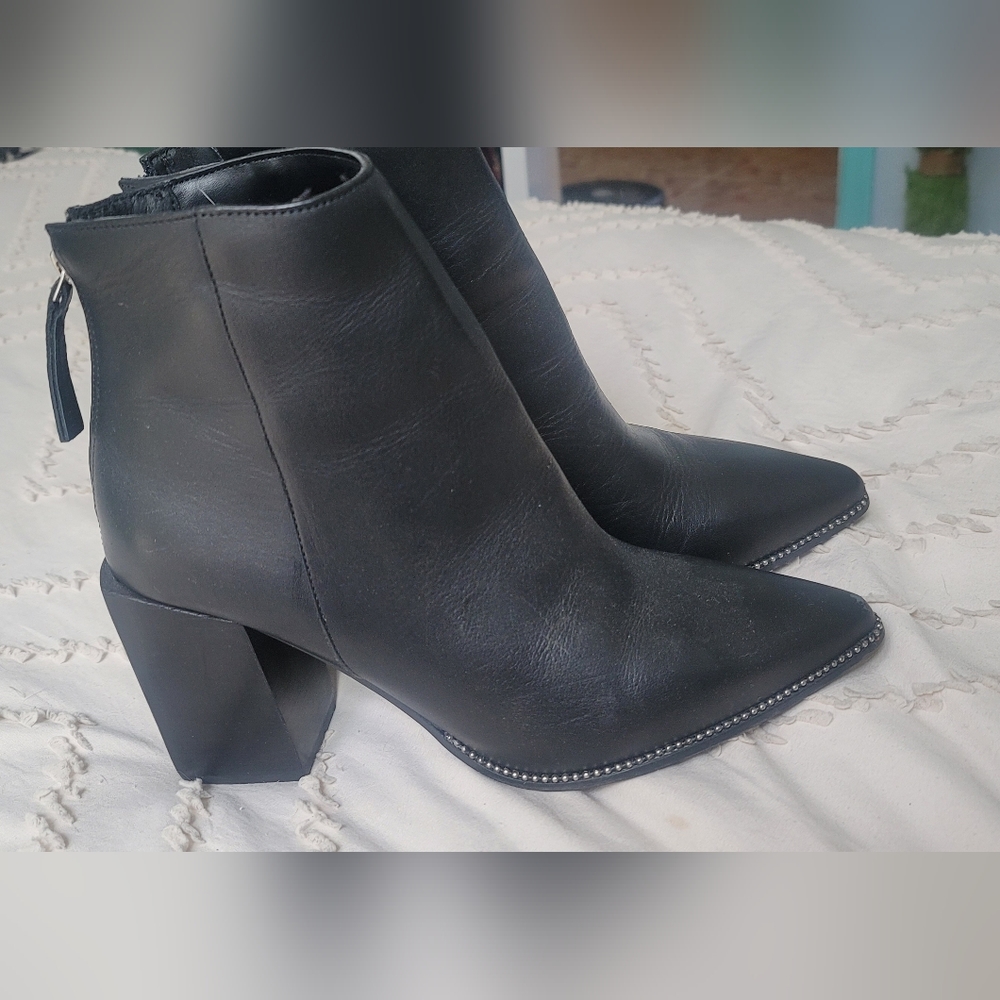 Steve Madden boots